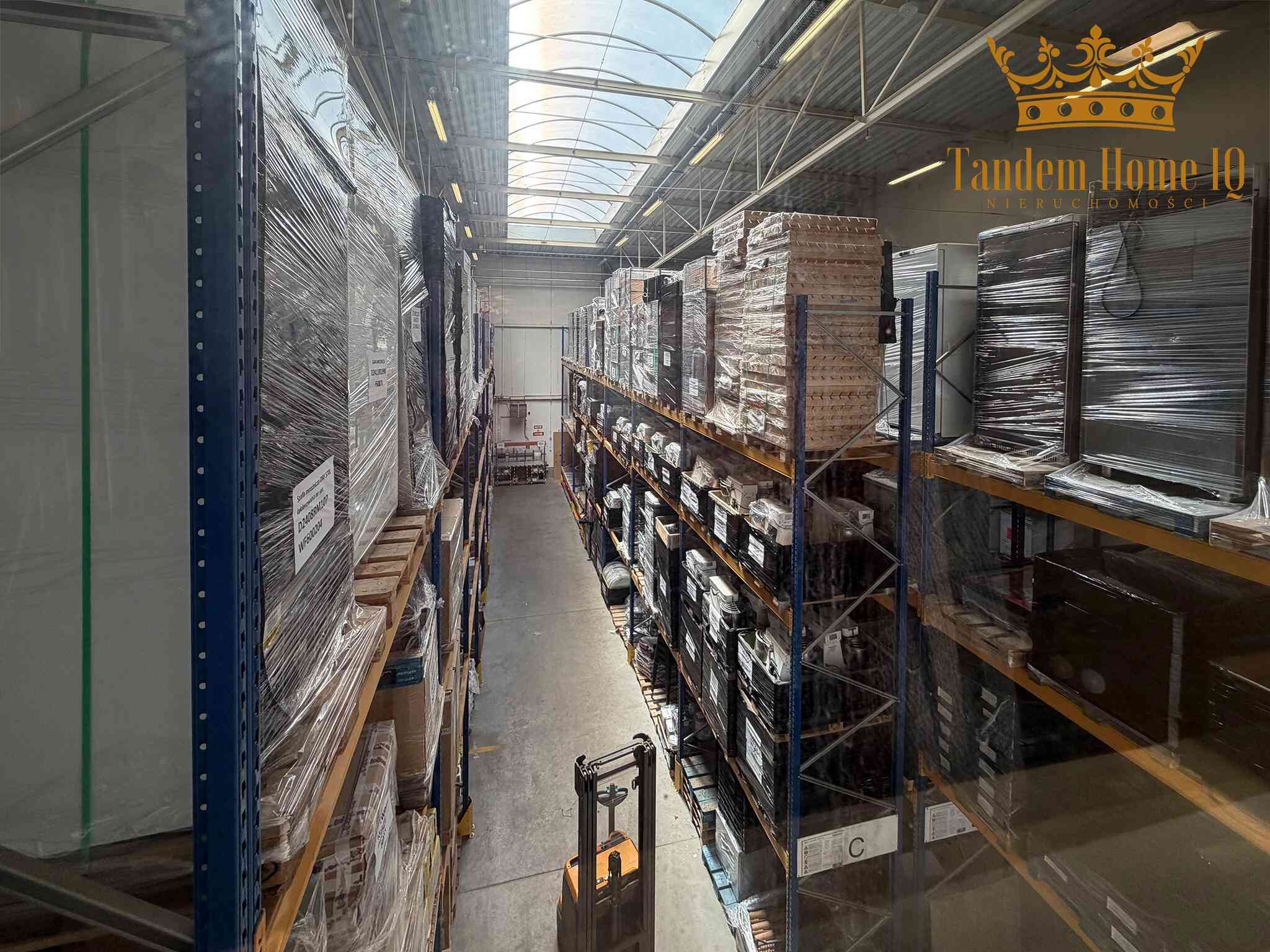 Na wynajem magazyn 560m2, biuro 275m2 w kompleksie biznesowym Włochy - zdjęcie 7