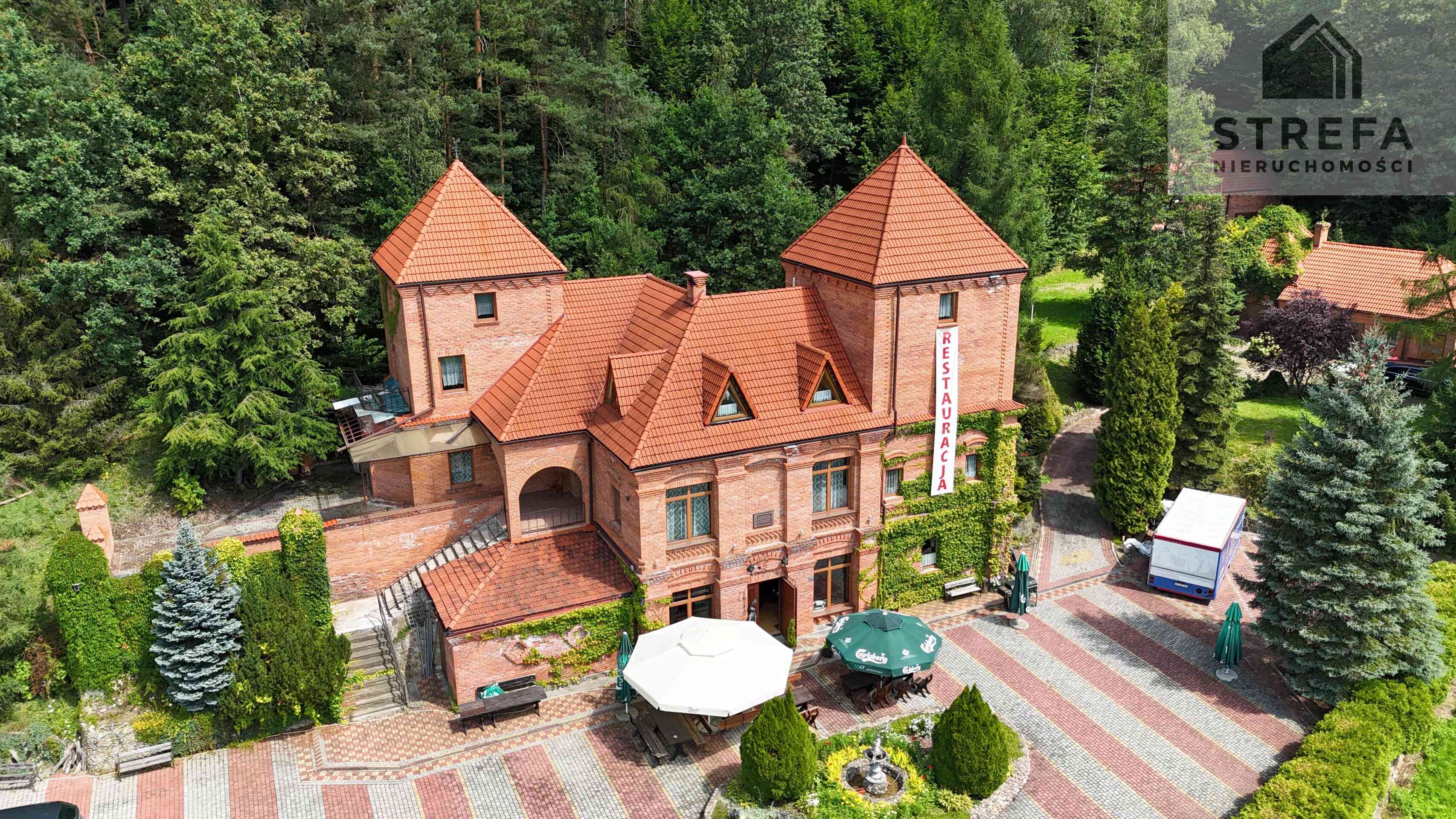 Zamek, hotel, restauracja, gotowy biznes - zdjęcie 3