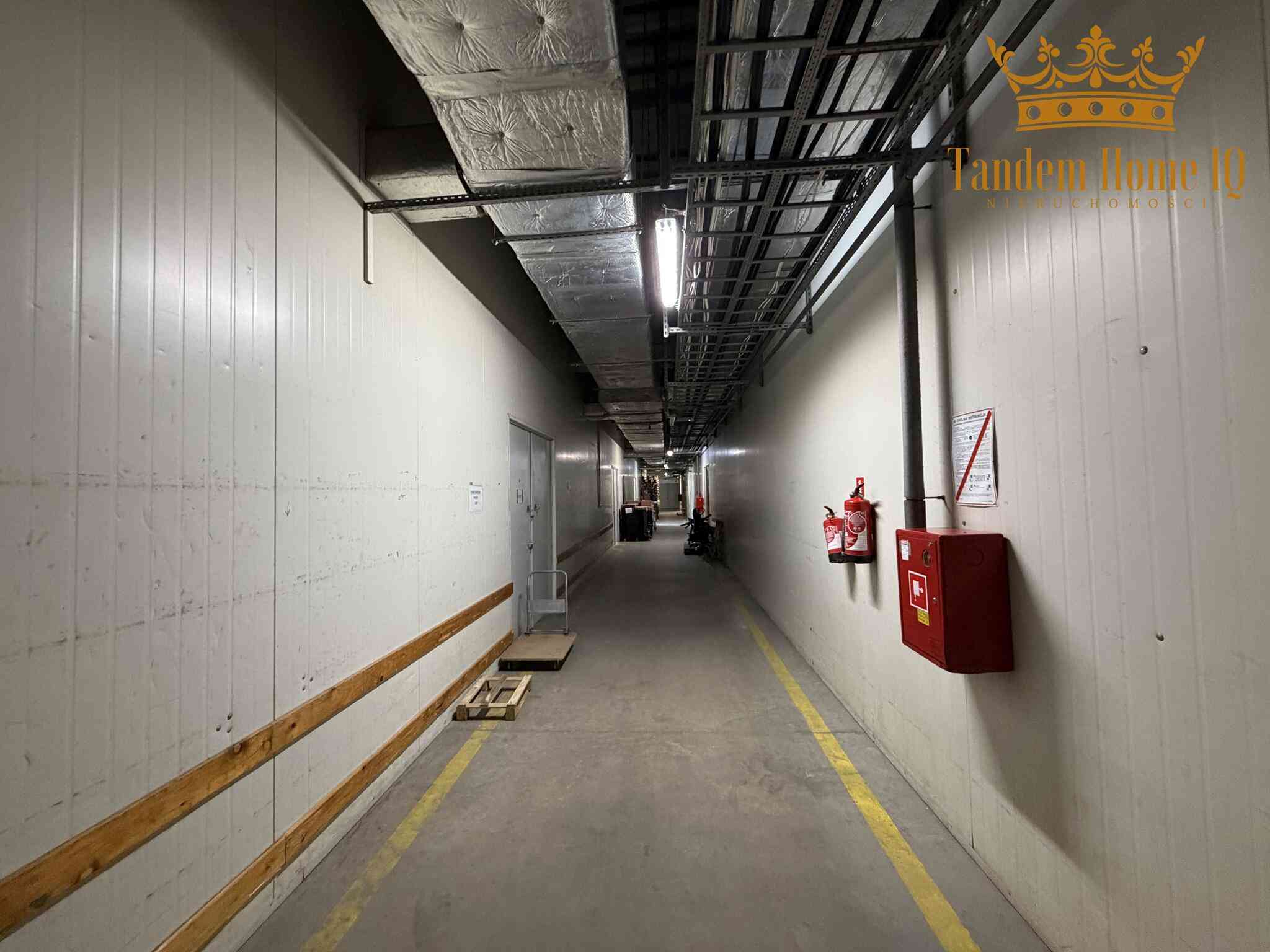 Do wynajęcia magazyn 231m2 niskiego składowania na Białołęce, trasa S8 - zdjęcie 5
