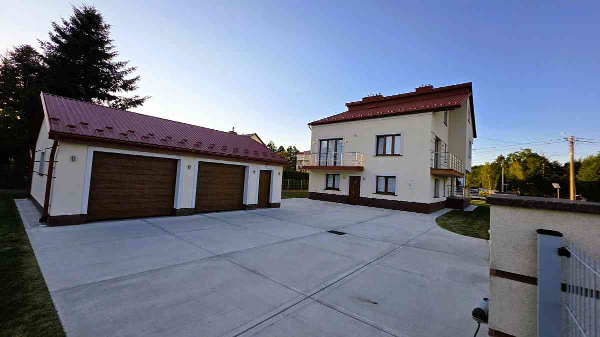 Dom w wysokim standardzie – centrum Laskówki Chorą - zdjęcie 34
