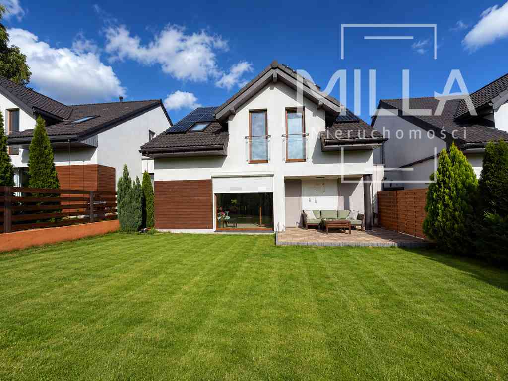 Dom 258 m² komfortu w sąsiedztwie lasu - zdjęcie 2