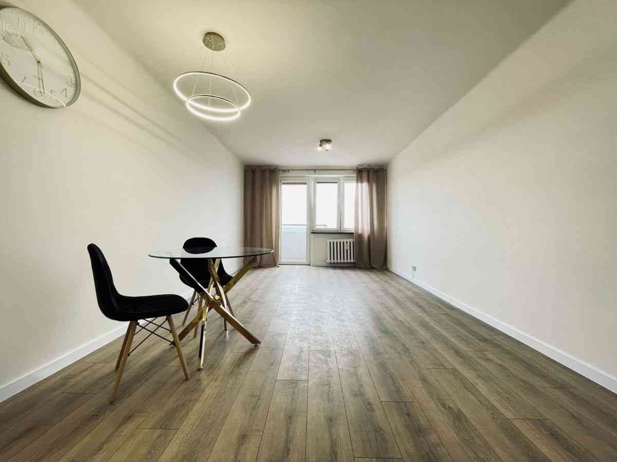 Po generalnym remoncie | Balkon | Parking |