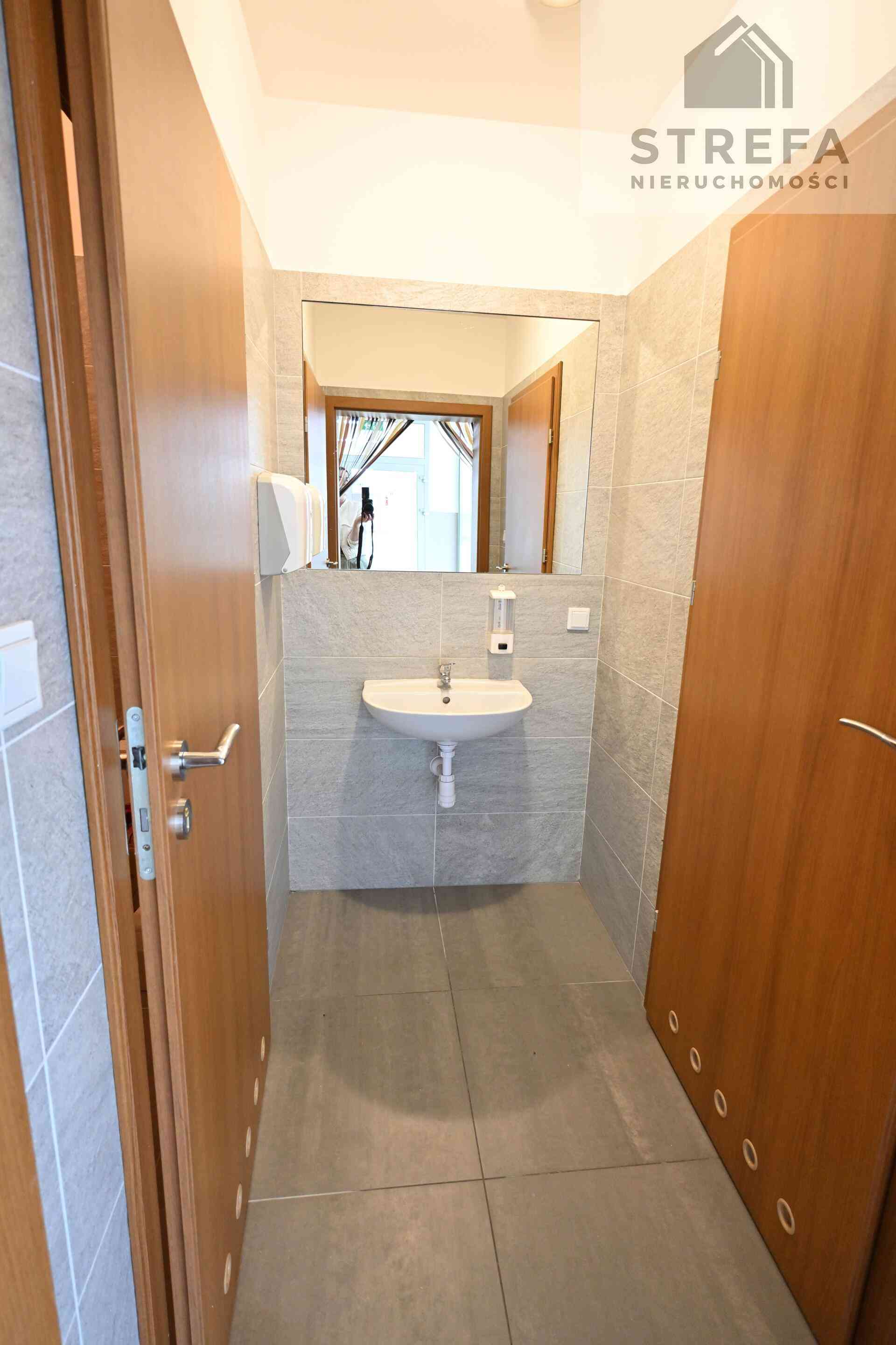 Lokal handlowo-usługowy 400 m² przy drodze krajowej DK75 w Jurkowie - zdjęcie 11