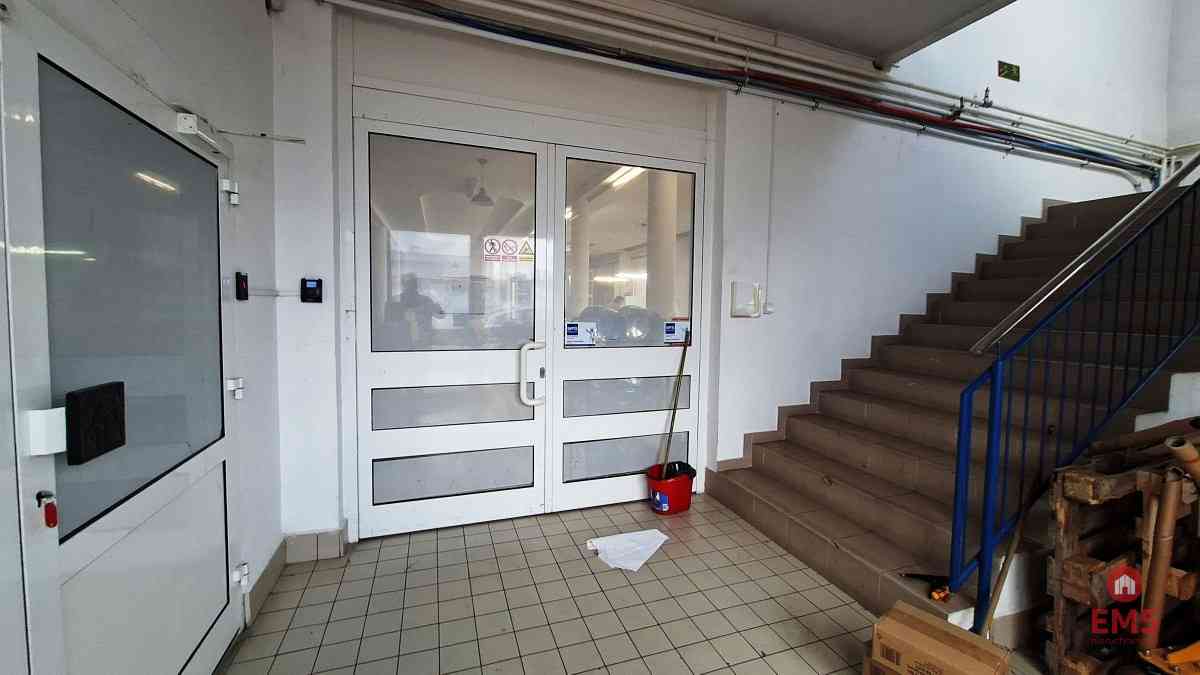 Lokal użytkowy 300 m2 na wynajem - zdjęcie 13