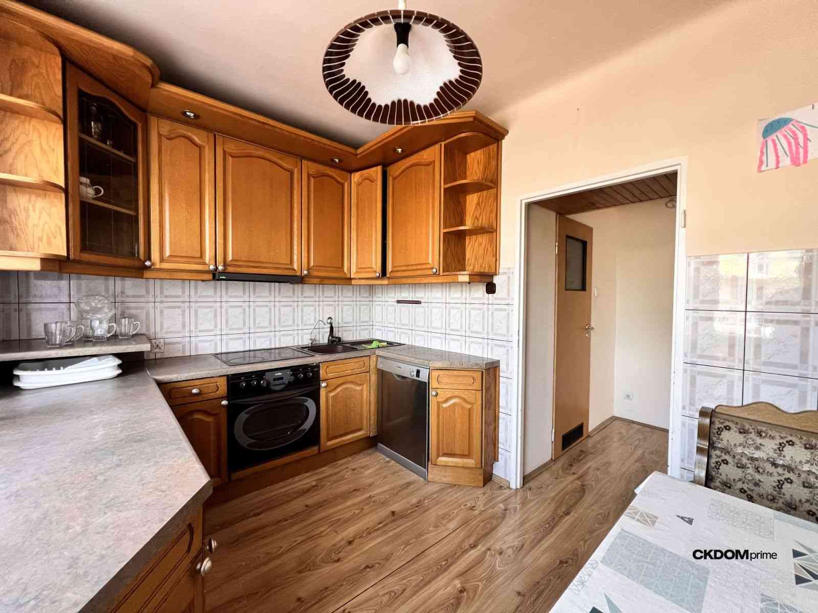 Kameralny bliźniak! 260 m² Idalin, Radom, 3 garaże - zdjęcie 2