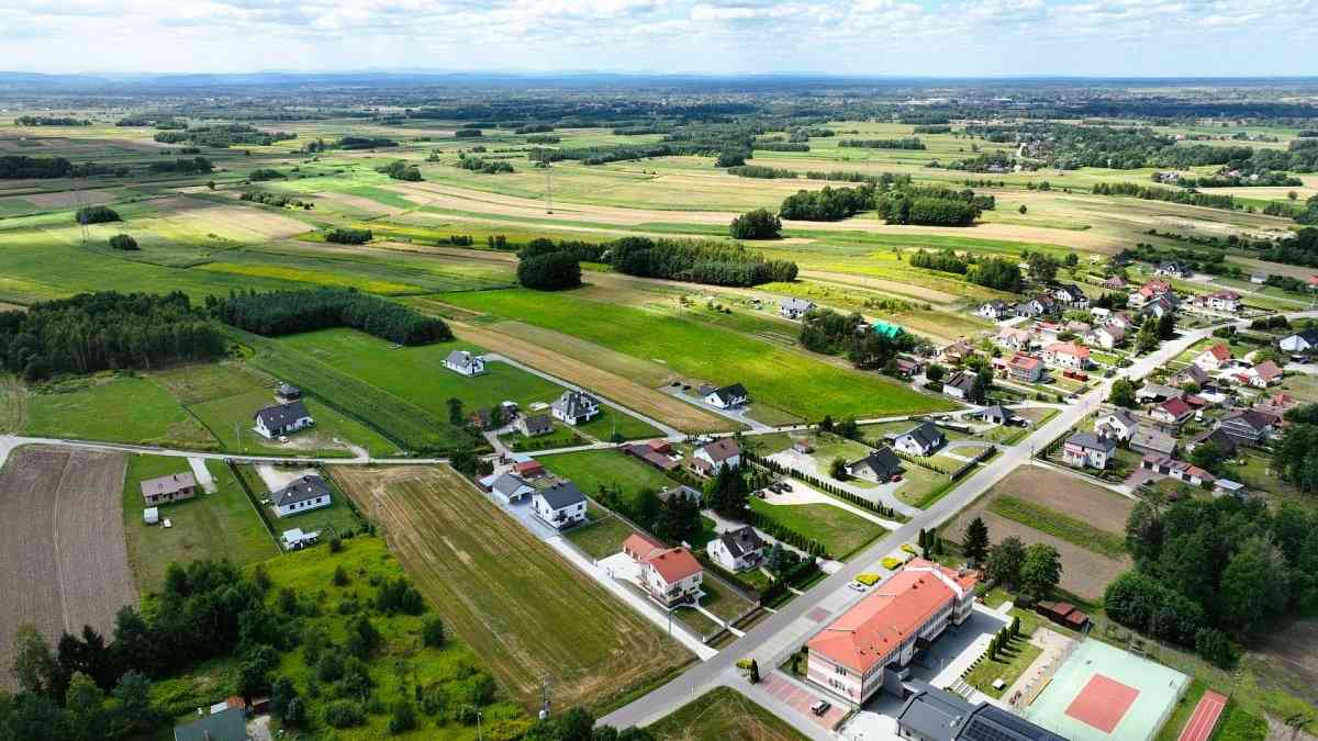 Dom w wysokim standardzie – centrum Laskówki Chorą - zdjęcie 38