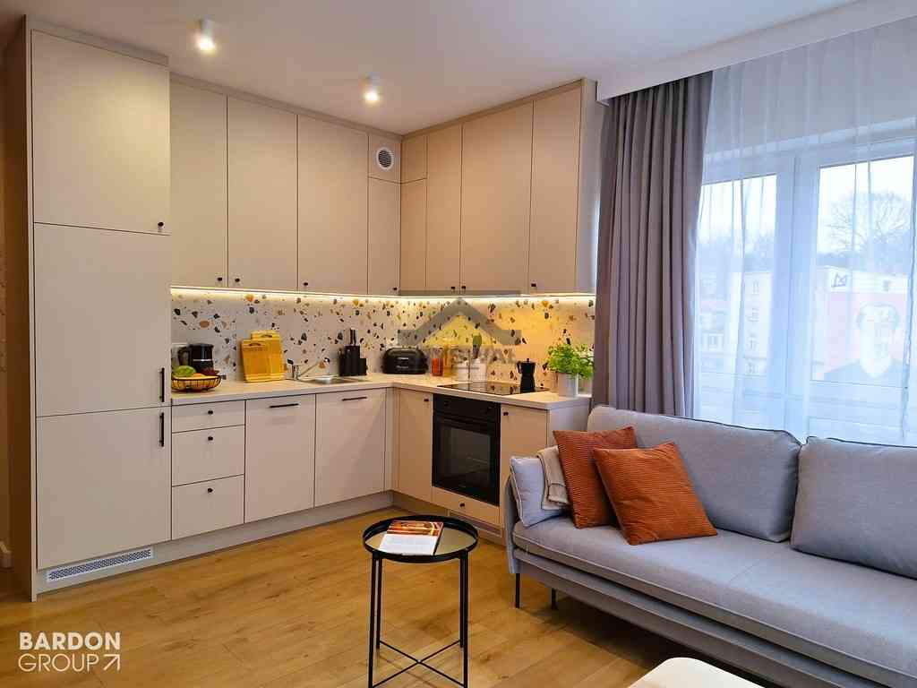 Apartament w centrum miasta z dużym tarasem! - zdjęcie 14