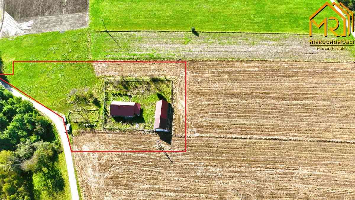Urokliwy dom na dużej działce w powiecie brzeskim - zdjęcie 3