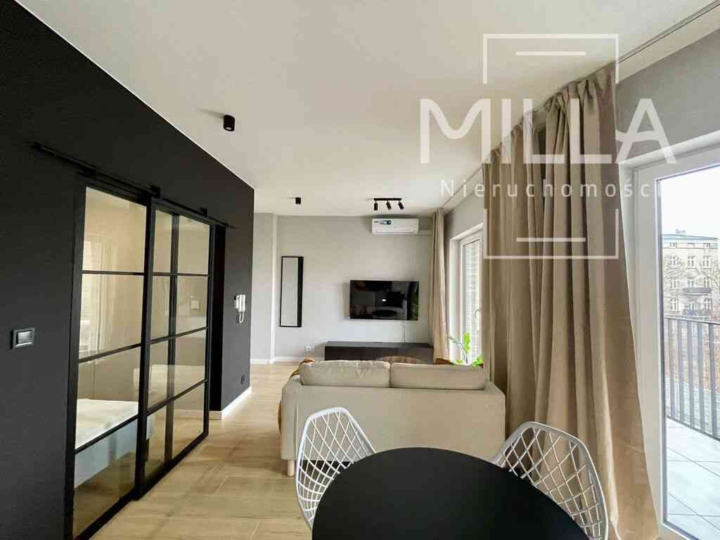 Apartament w Centrum  z miejscem parkingowym - zdjęcie 4
