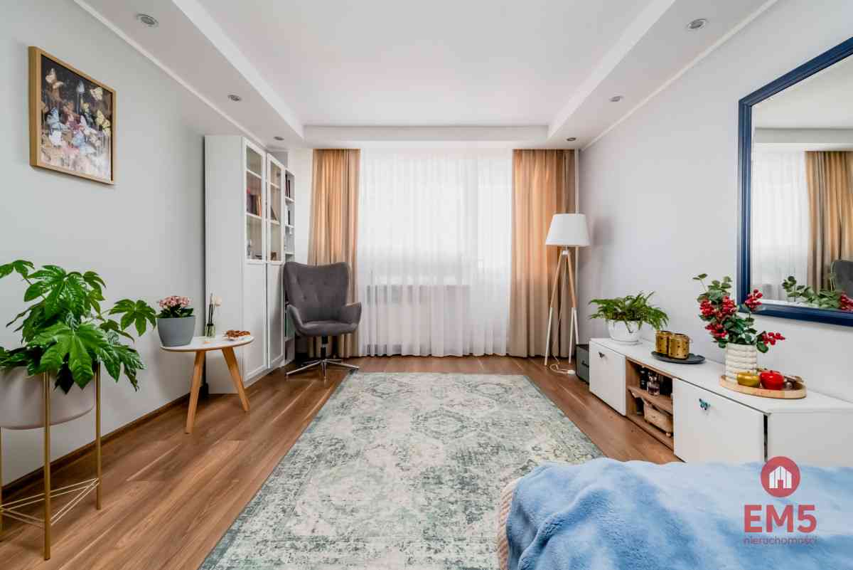 Trzy pokoje, dwie łazienki z balkonem, Centrum - zdjęcie 3