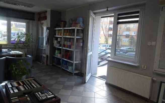 Budynek handlowo - usługowy z częścią mieszkalną w centrum Słupska - zdjęcie 8