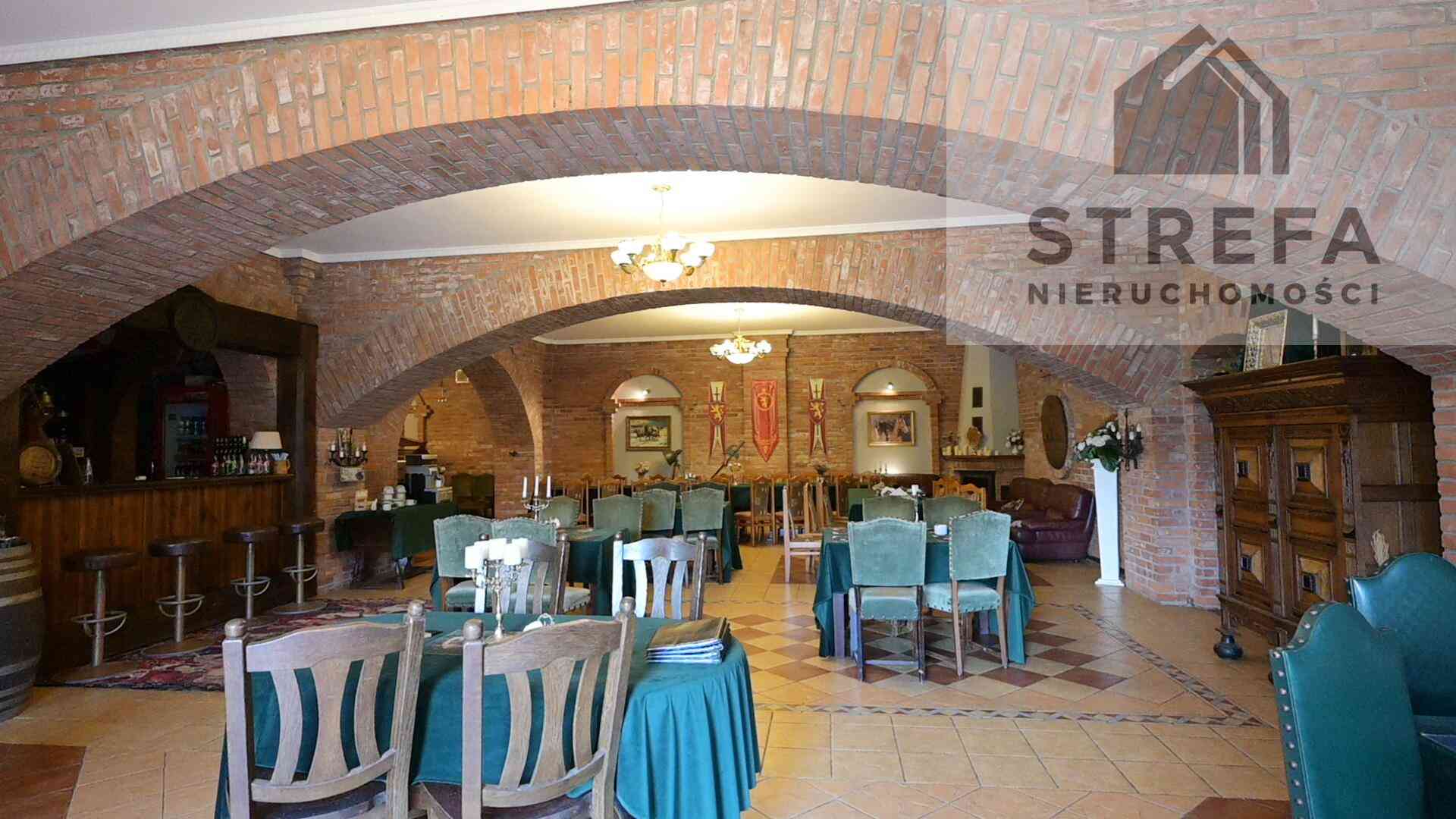 Zamek, hotel, restauracja, gotowy biznes - zdjęcie 14