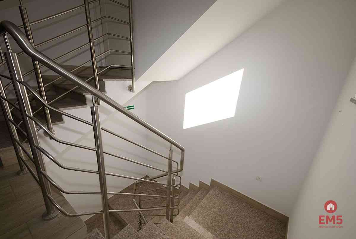 Budynek 430m2*Dom Ul. Stroma - zdjęcie 3