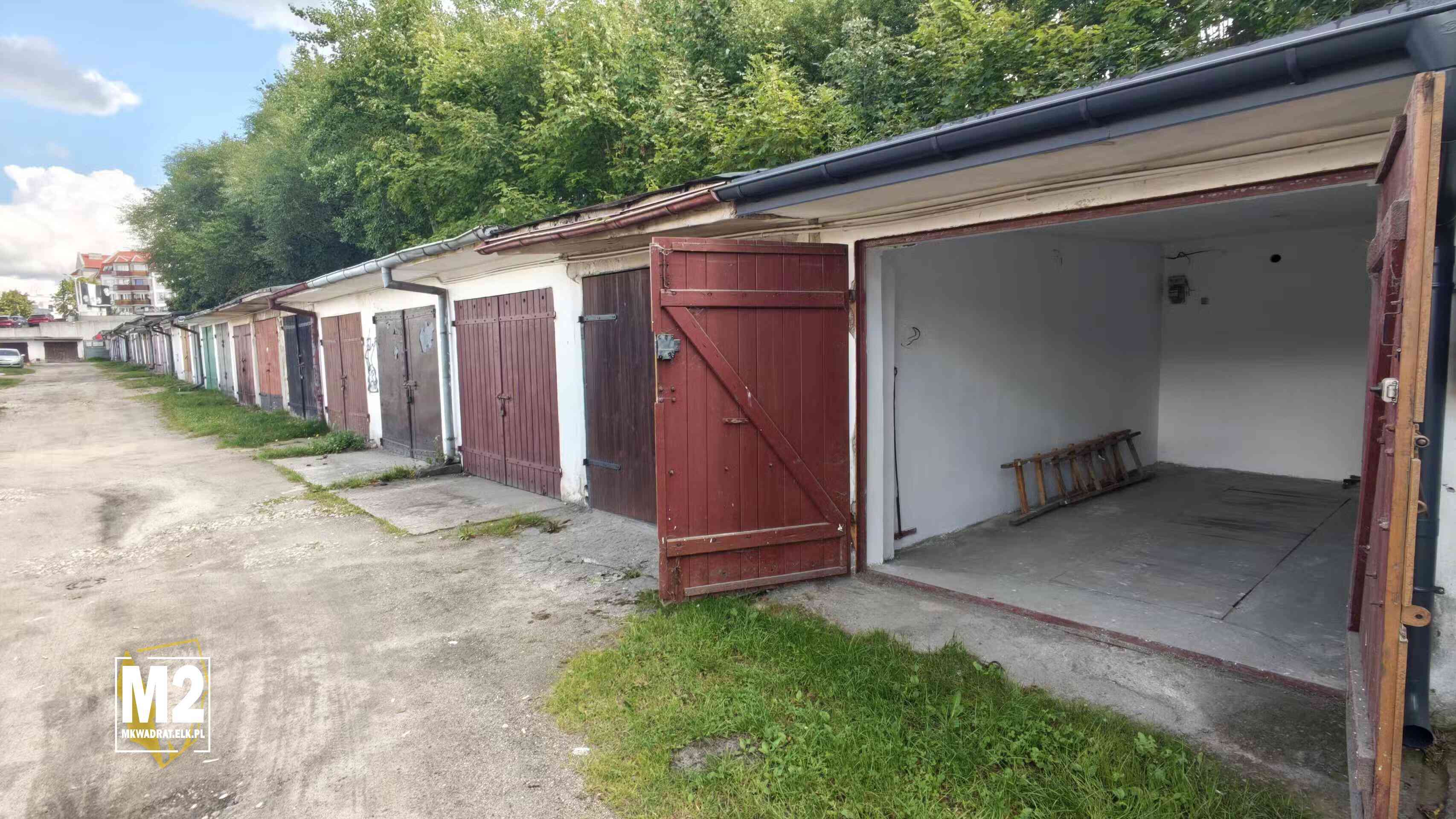 Murowany garaż z kanałem, 17.6 m² – Ełk, ul. Piękna