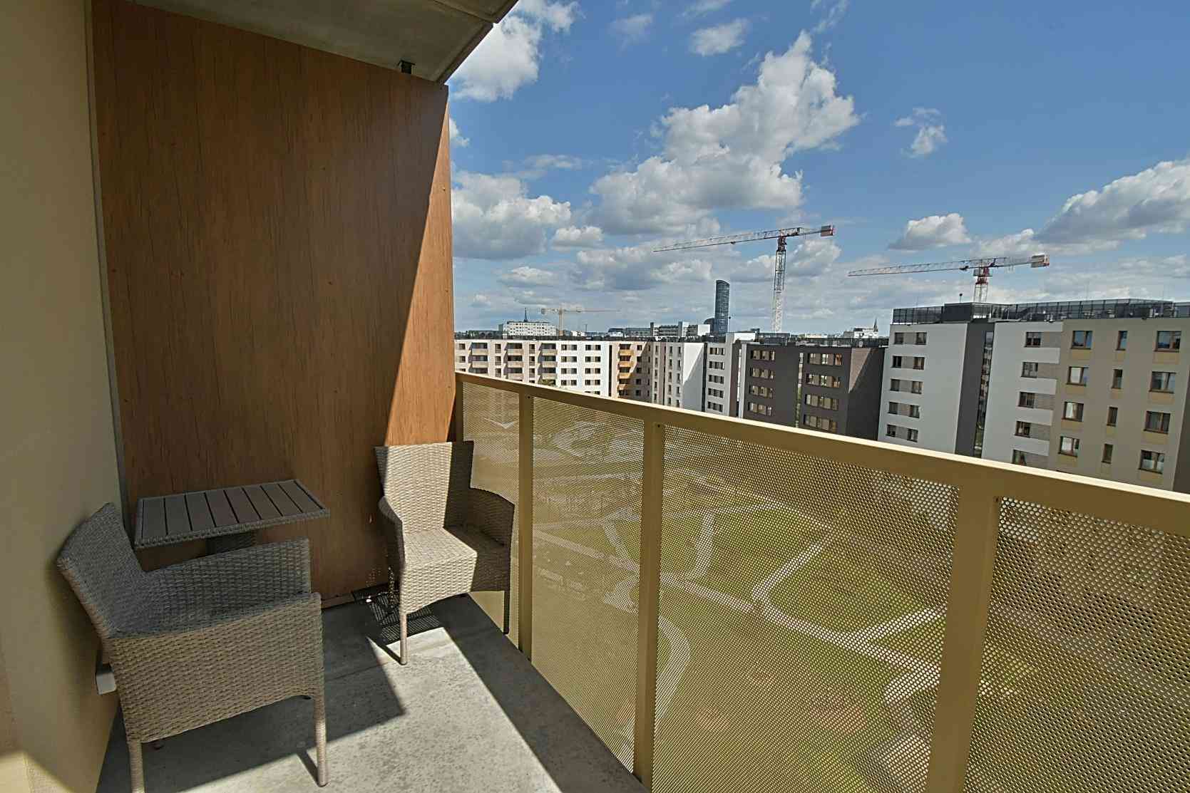 Mieszkanie z balkonem, garderobą i klimatyzacją - zdjęcie 2