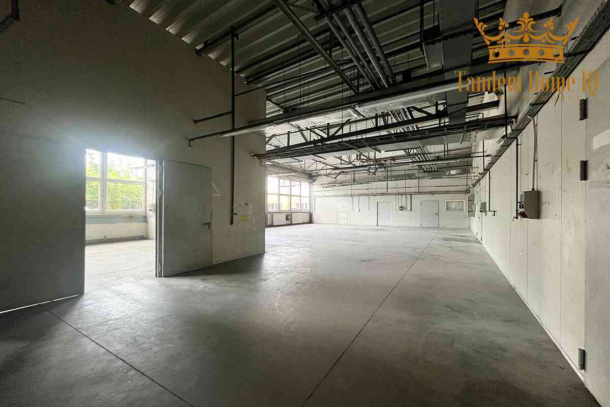 Do wynajęcia magazyn 231m2 na Żeraniu na Białołęce, trasa S8, biuro - zdjęcie 2