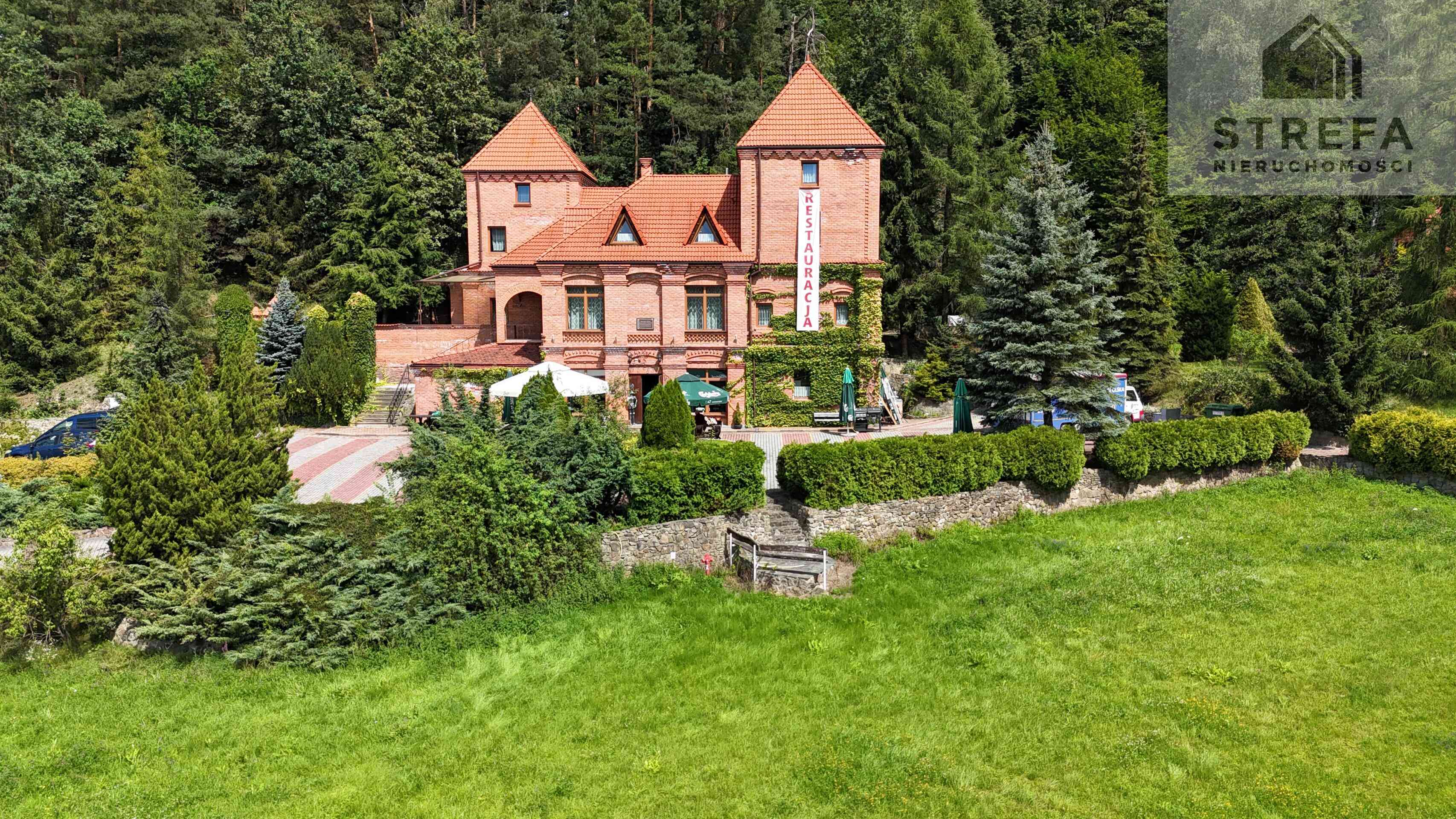 Zamek, hotel, restauracja, gotowy biznes - zdjęcie 7