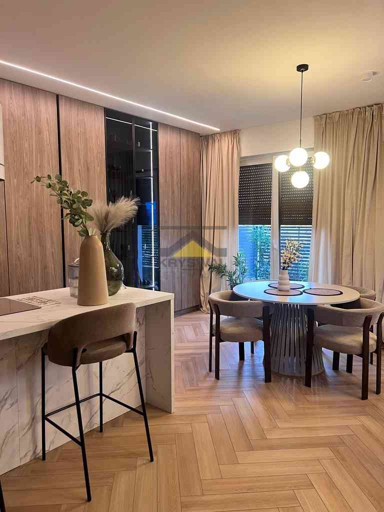 Apartament 93,5 m² z ogródkiem i 2 miejscami post. - zdjęcie 3