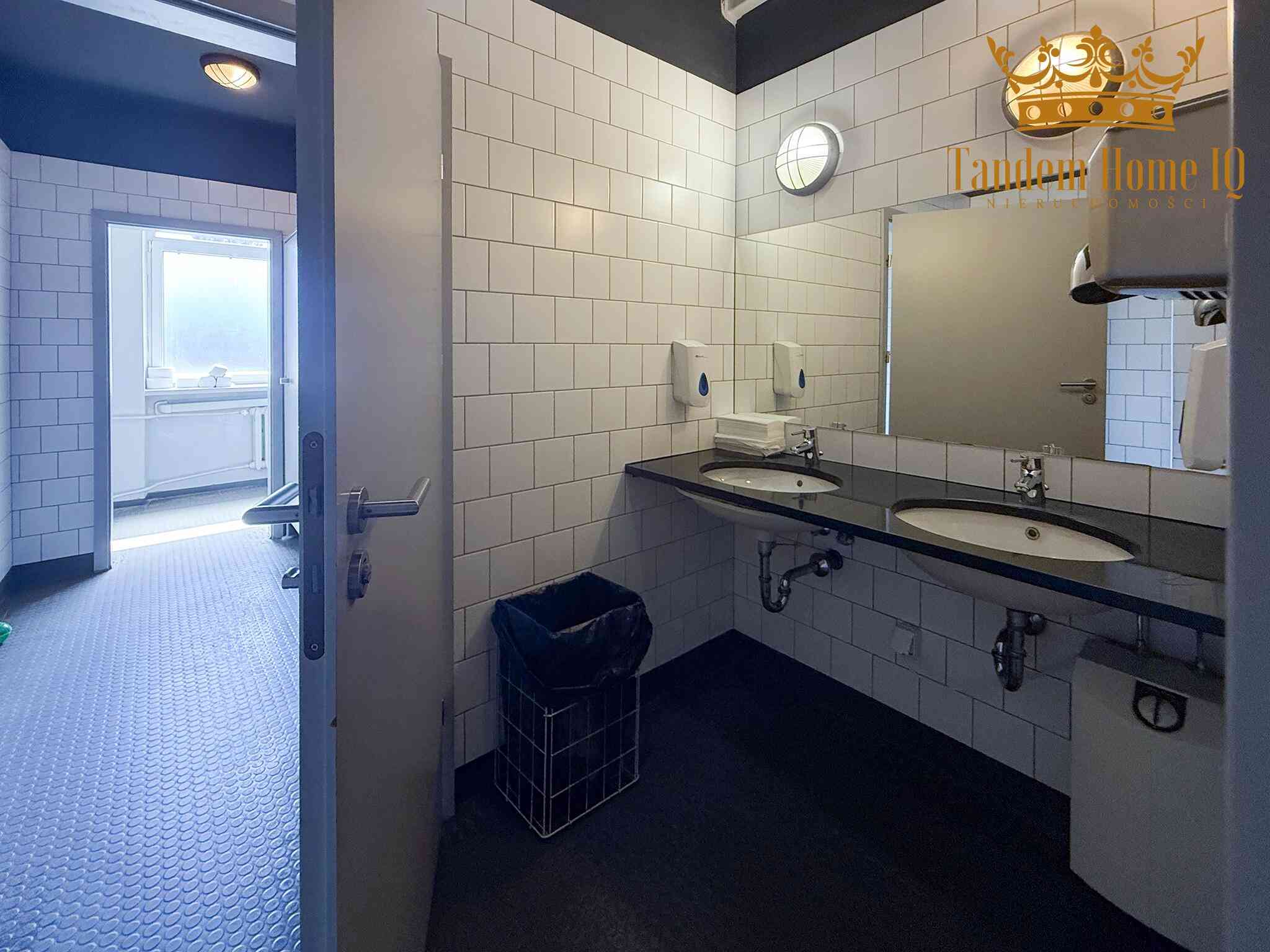 Do wynajmu biuro 40m2 w ścisłym centrum, metro, jedno pomieszczenie - zdjęcie 10