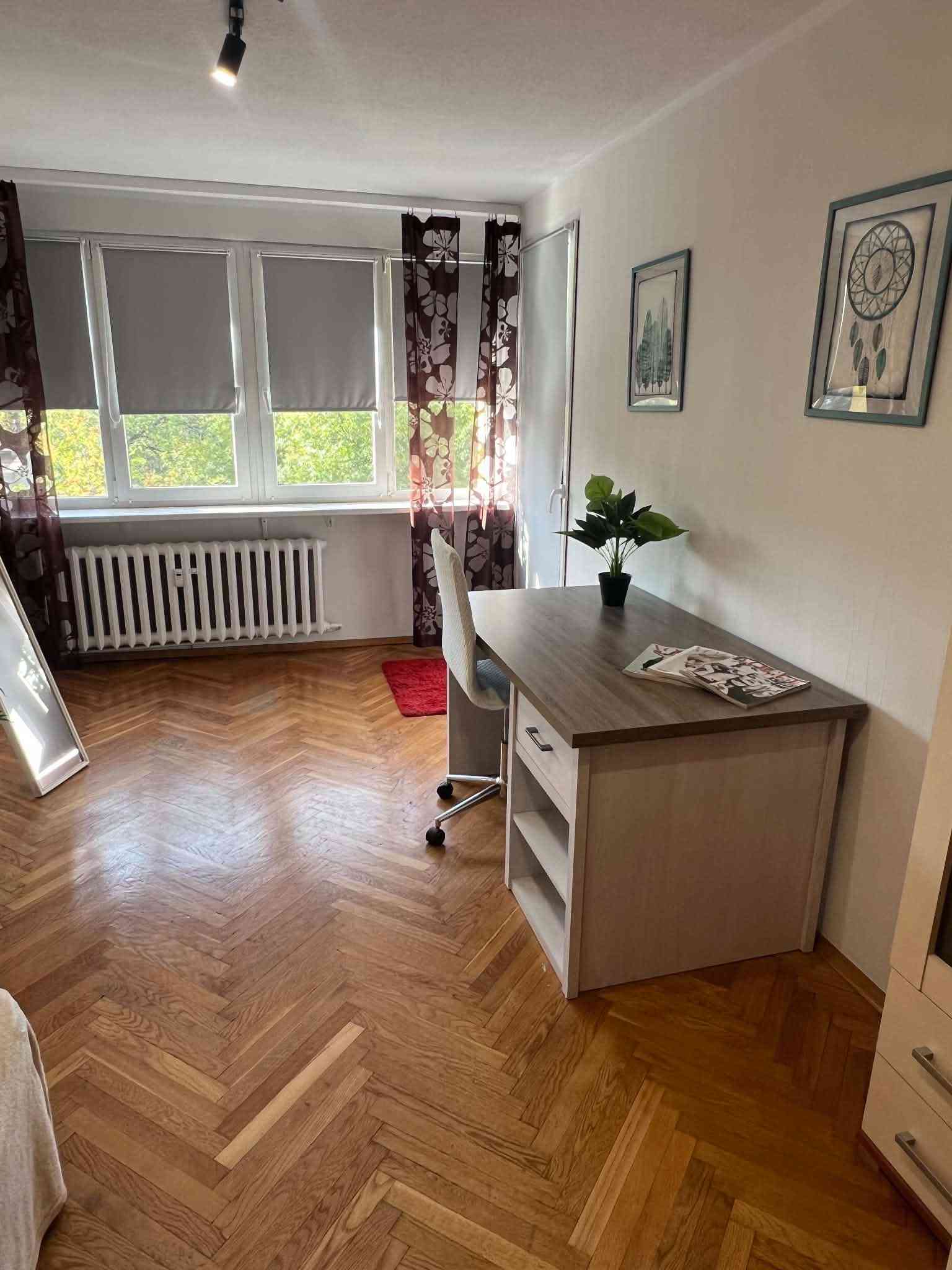 Wynajmę 3 osobne pokoje, balkon, ul.Daszyńskiego - zdjęcie 1