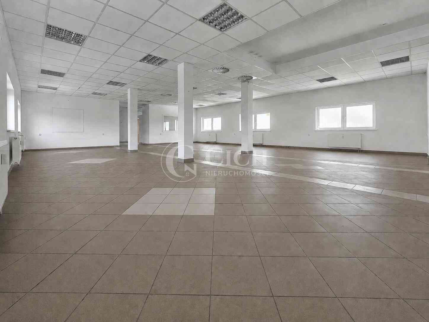 LOKAL 174,90 M² | PARTER | PARKING | UL. TOROWA 1