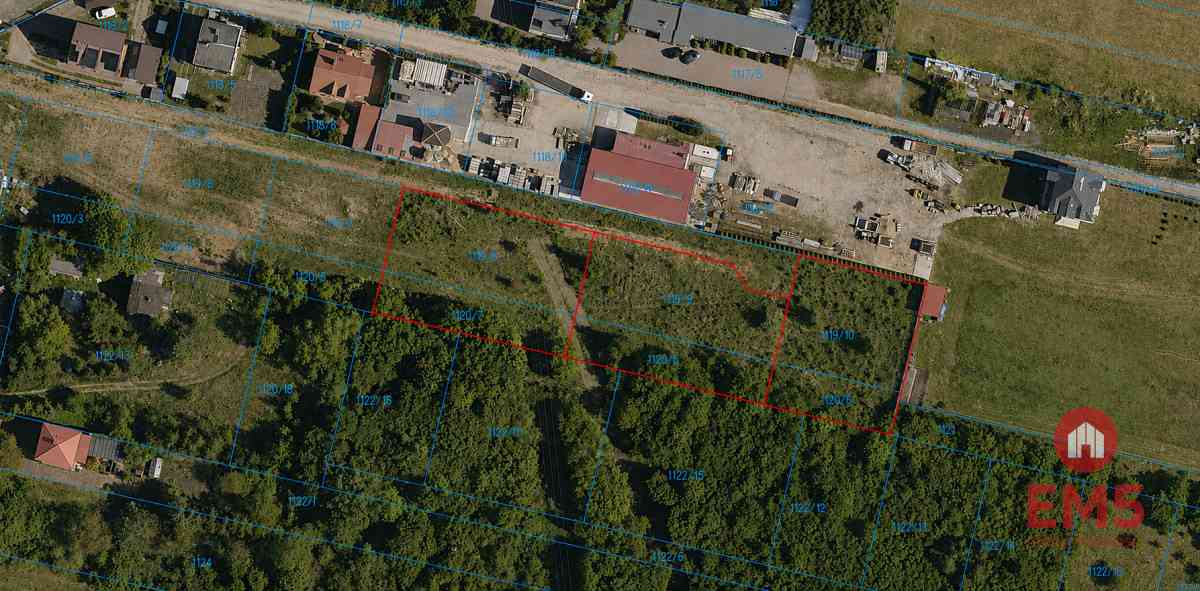 Działka budowlana 1530m2 z WZ - zdjęcie 3