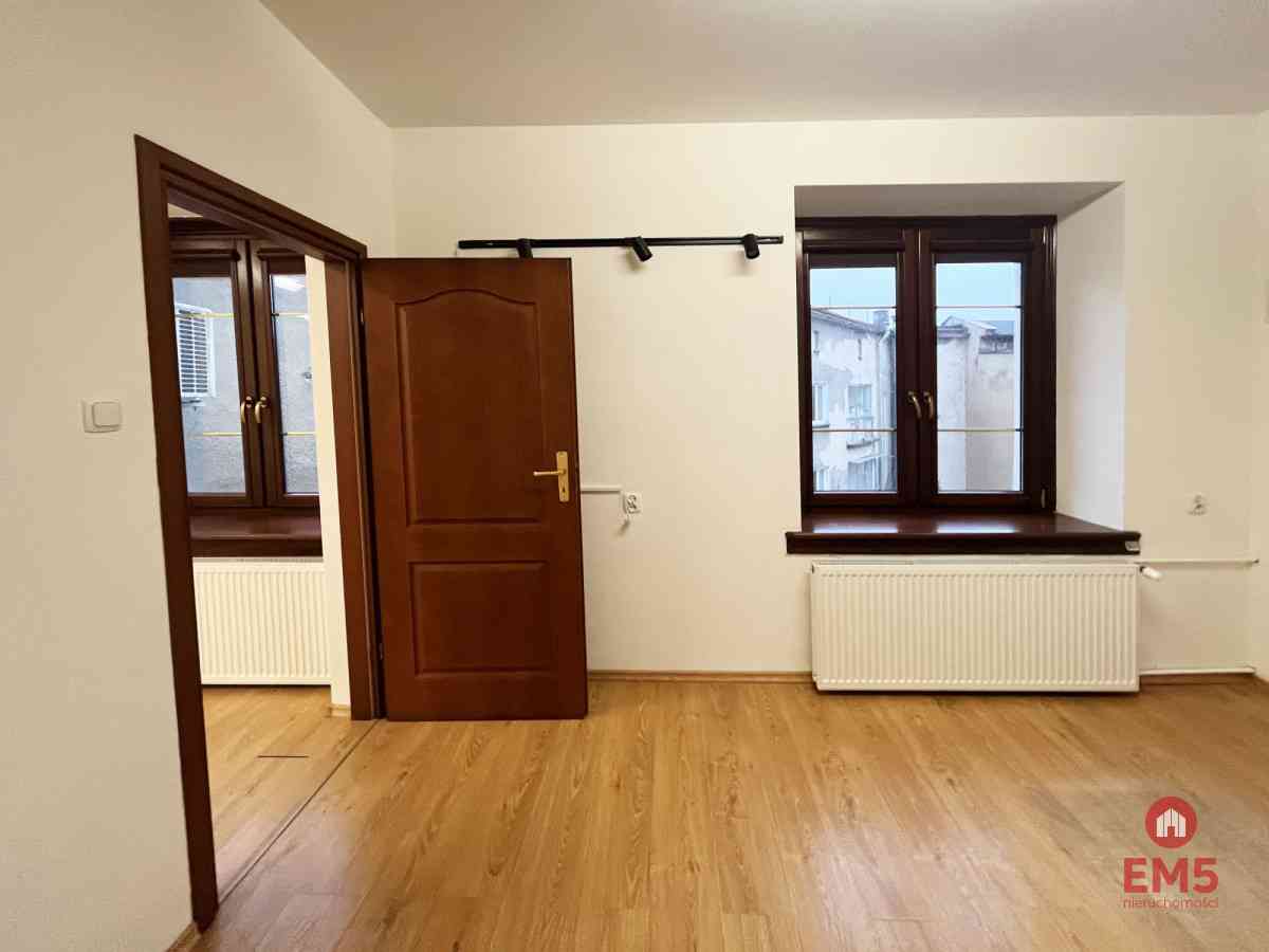 Lokal biurowy w samym centrum miasta - zdjęcie 5
