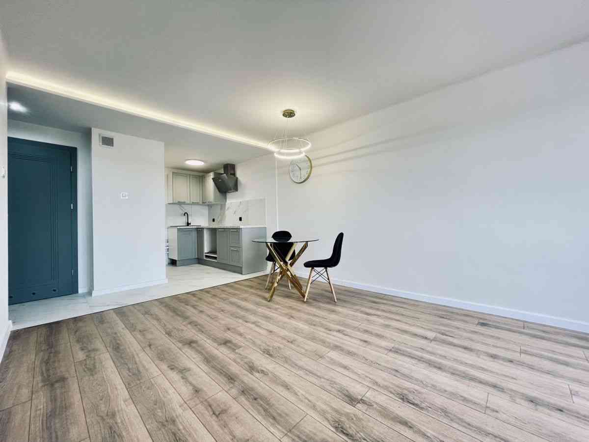Po generalnym remoncie | Balkon | Parking | - zdjęcie 9