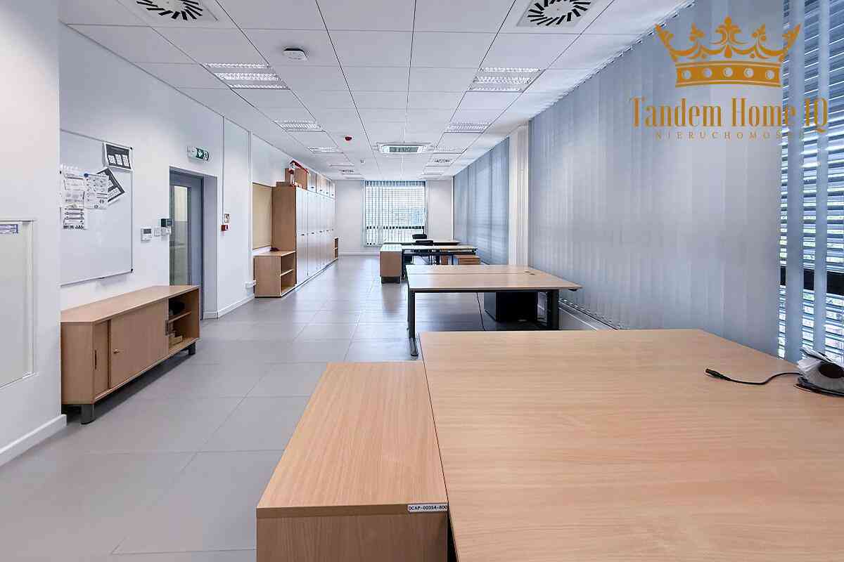 Na wynajem magazyn 430m2, biuro 180m2 w kompleksie biznesowym Włochy - zdjęcie 8