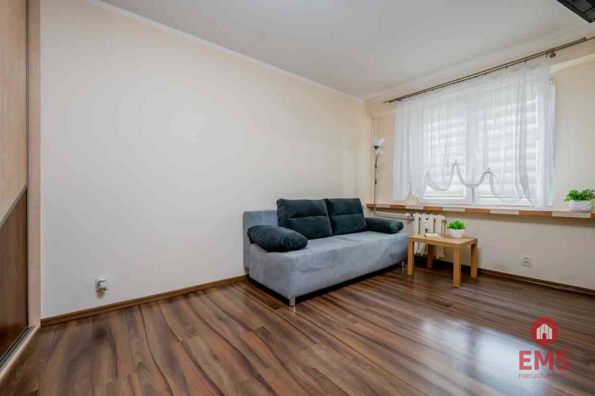 Zadbane 2 pokoje, pierwsze piętro - zdjęcie 5