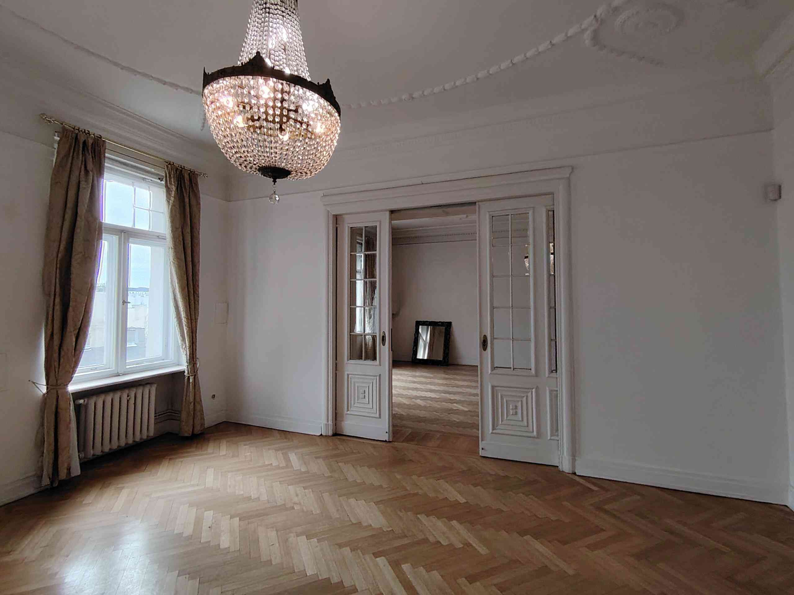Na sprzedaż mieszkanie o pow. 198 m² w secesyjnej kamienicy z windą - zdjęcie 4