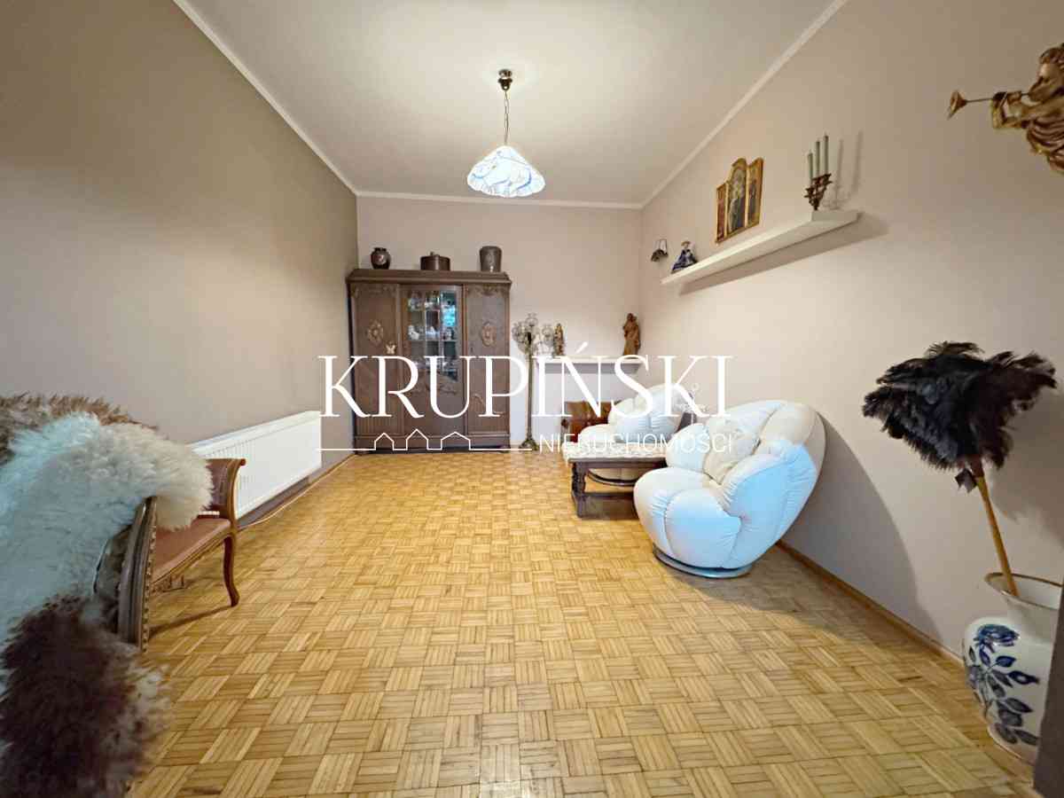 Dom z bardzo dużą działką. 2 garaże. - zdjęcie 13