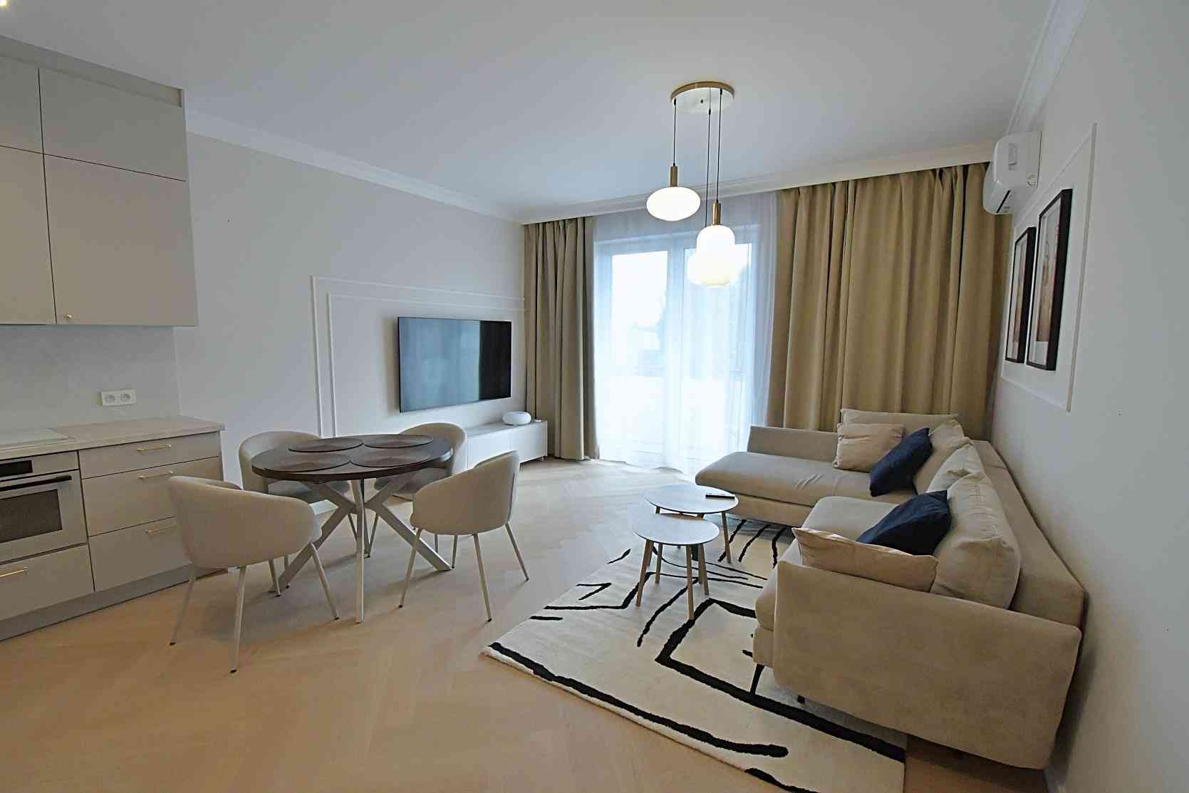 DO WYNAJĘCIA 3 pokoje balkon, klima PIERWSZY NAJEM - zdjęcie 2