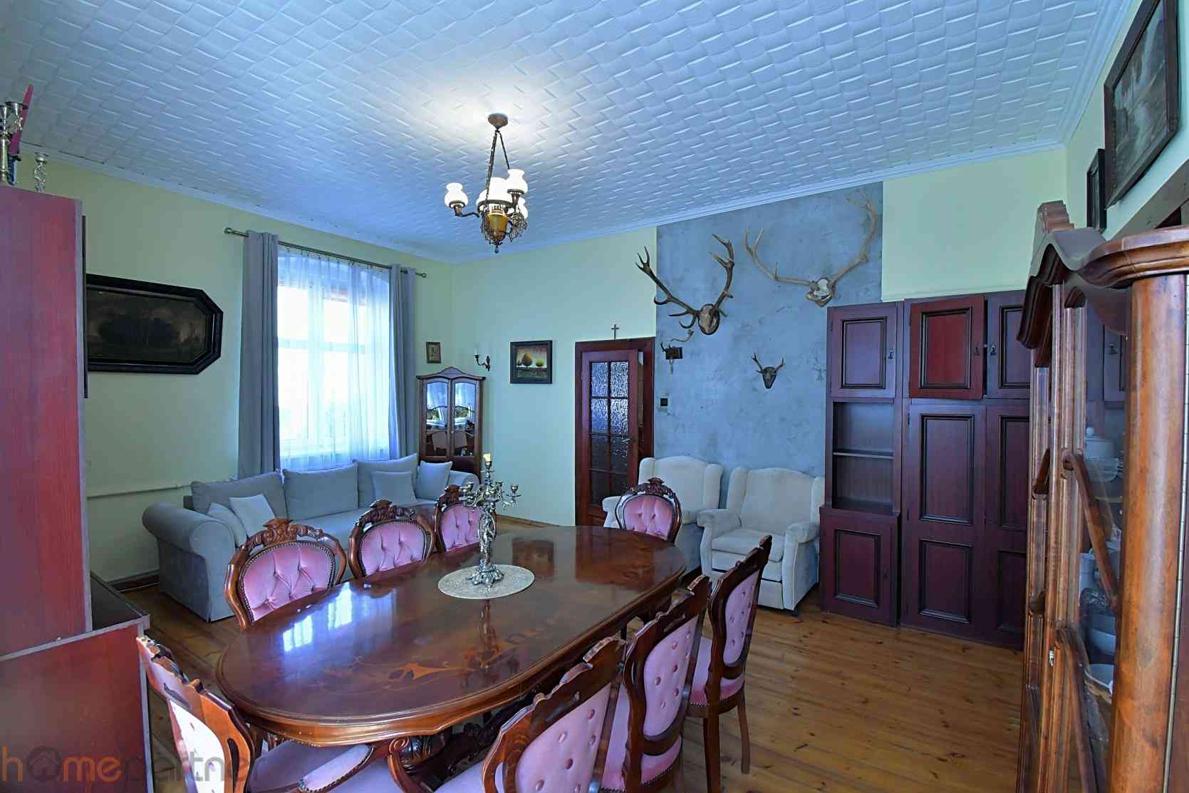 Klasyczna przedwojenna willa miejska z ogrodem - zdjęcie 7