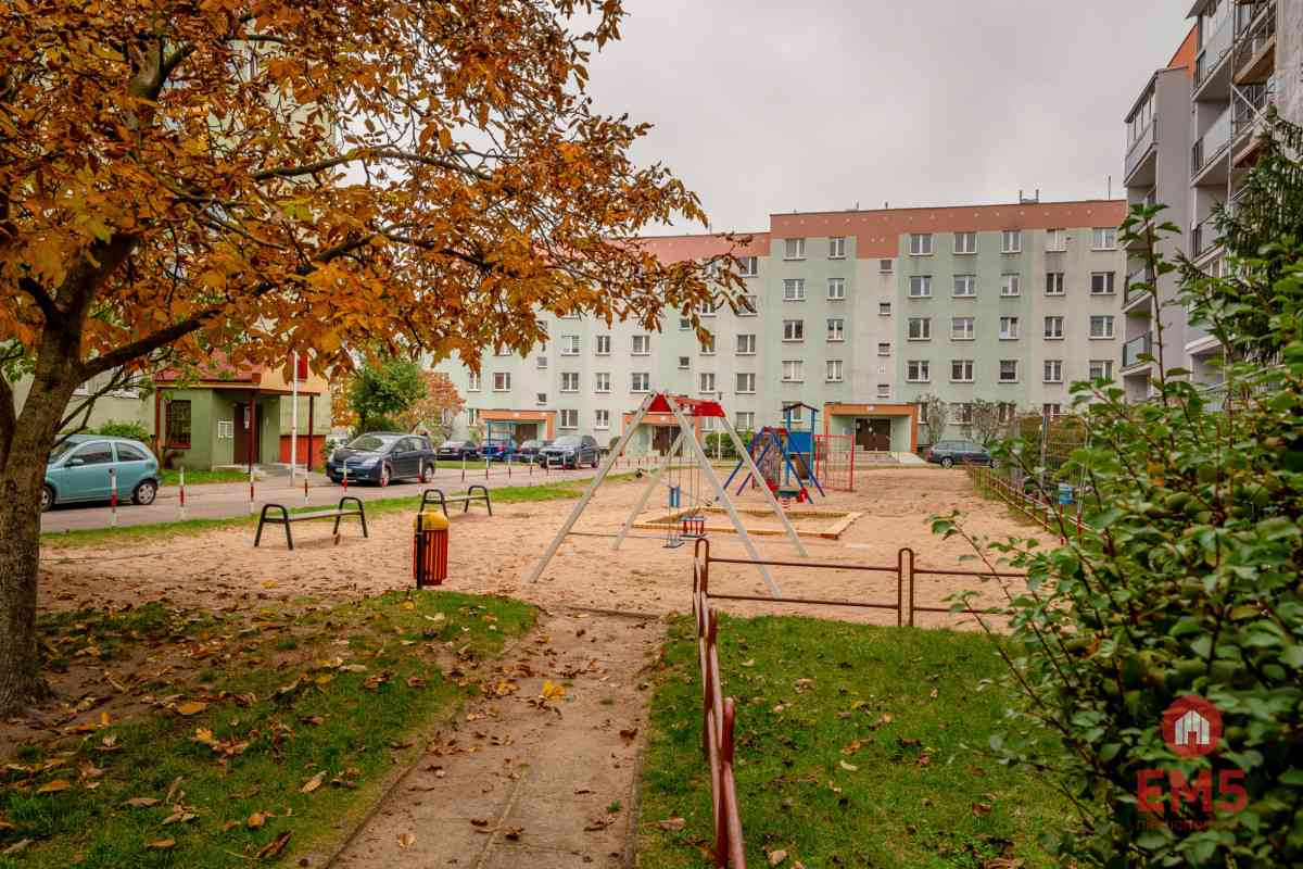 Zadbane 2 pokoje, pierwsze piętro - zdjęcie 12