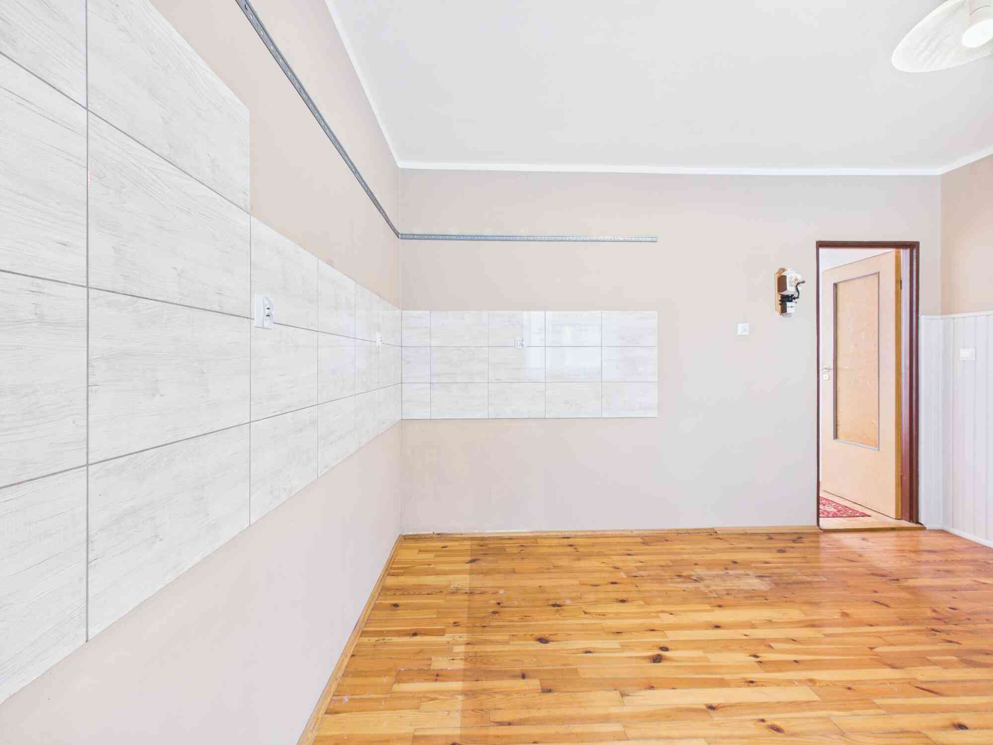 Inwestycja w centrum 290 m² ( dom + lokale użytkowe ) do remontu - zdjęcie 9
