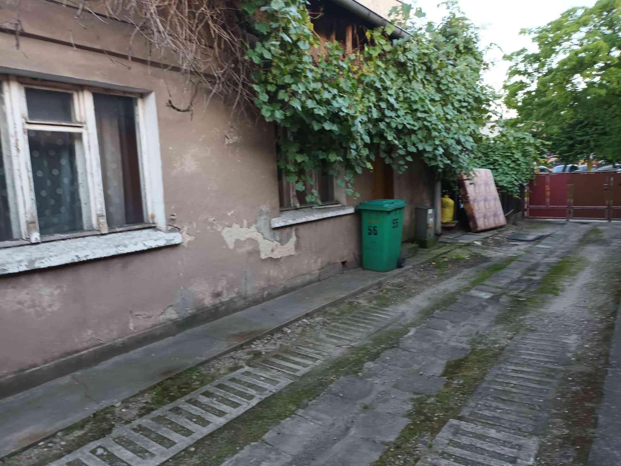 Działka 723 m² z domem do rozbiórki – Zagórów - zdjęcie 2