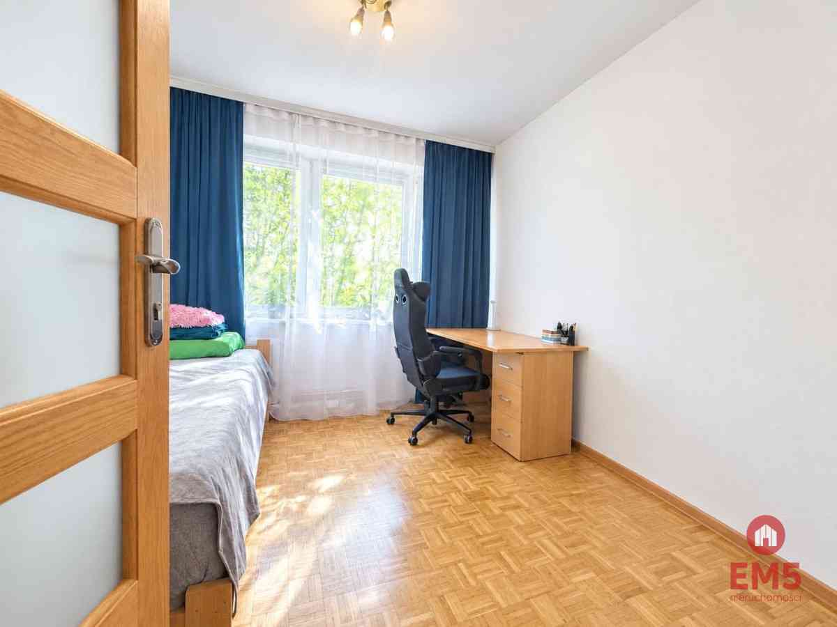 4 pokoje Os.Piasta 2 piętro - zdjęcie 3