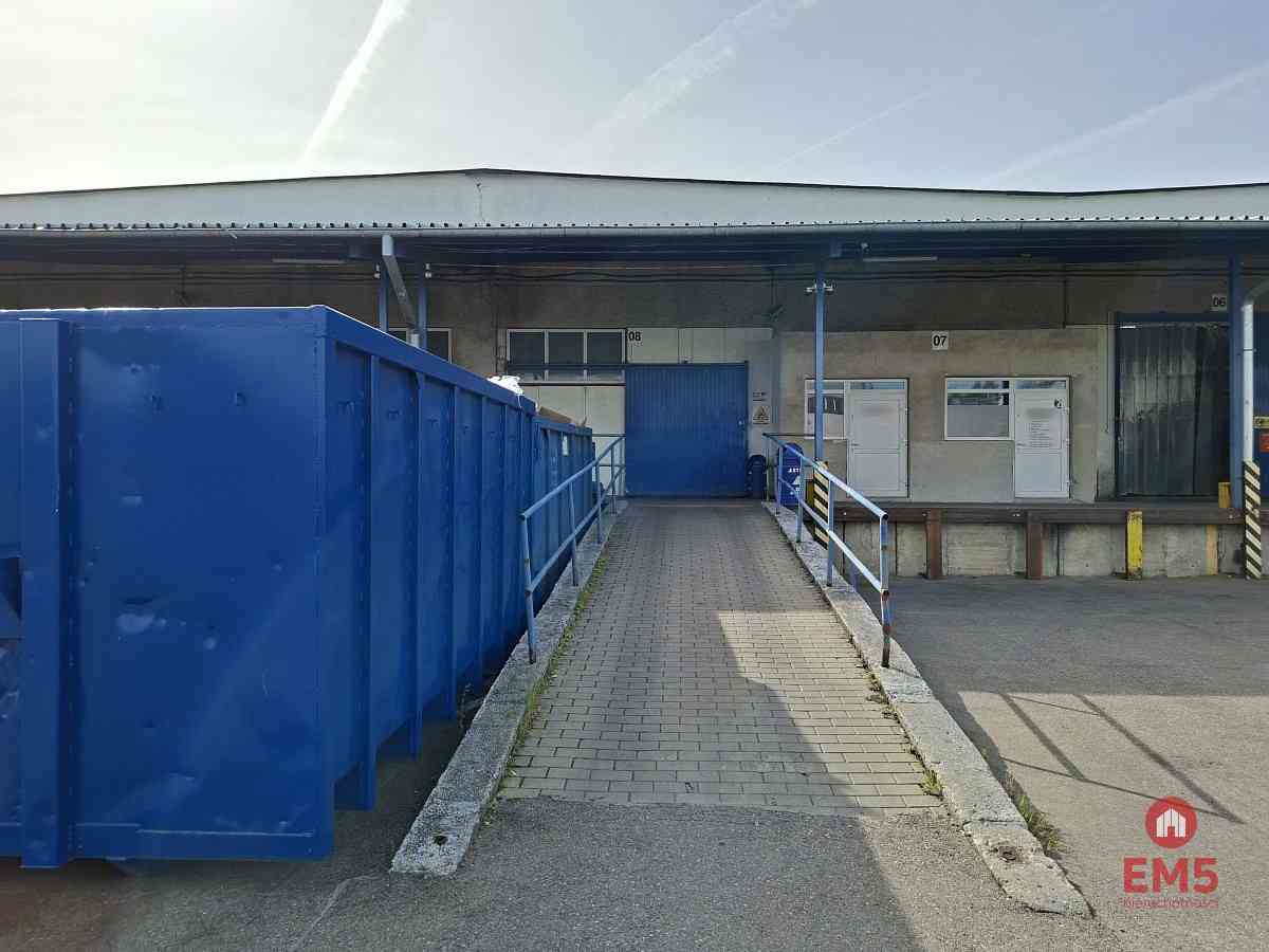 Magazyn z rampą 160 m2 - zdjęcie 3