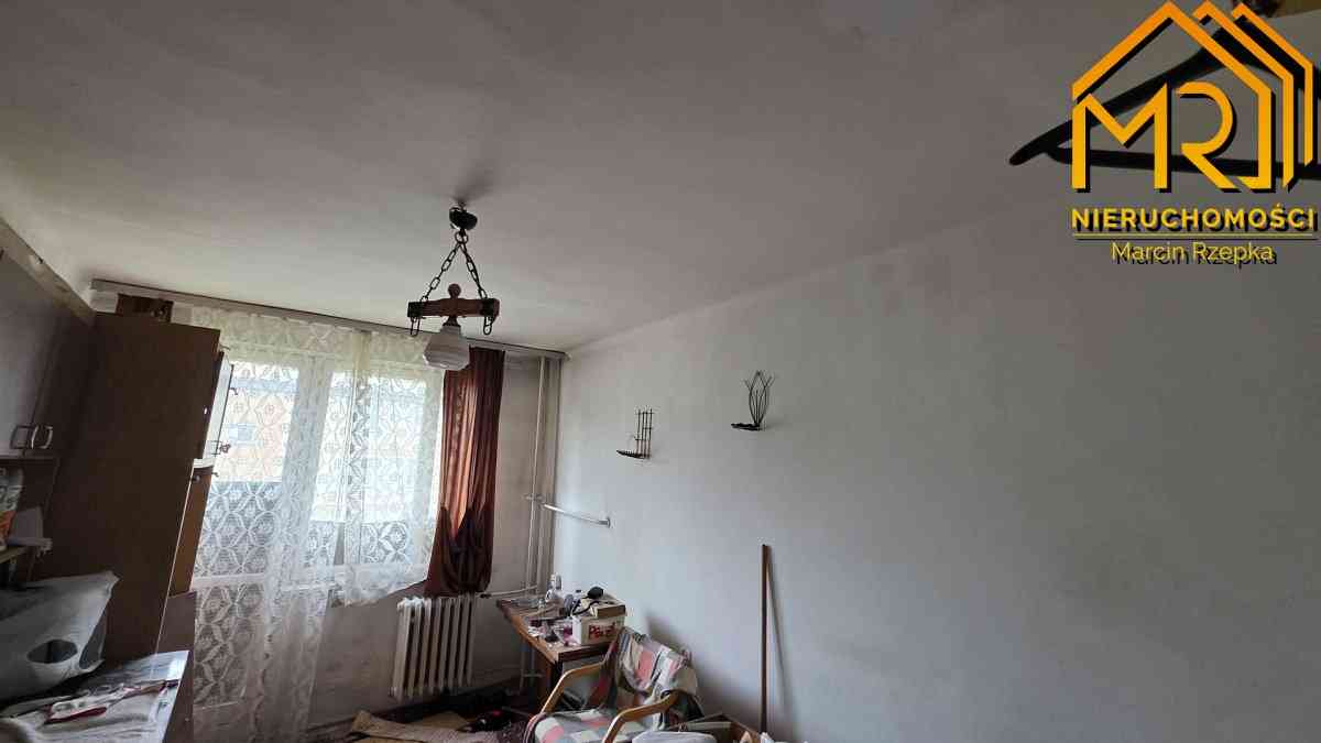 Kawalerka niespełna 20 m² do kapitalnego remontu - zdjęcie 3