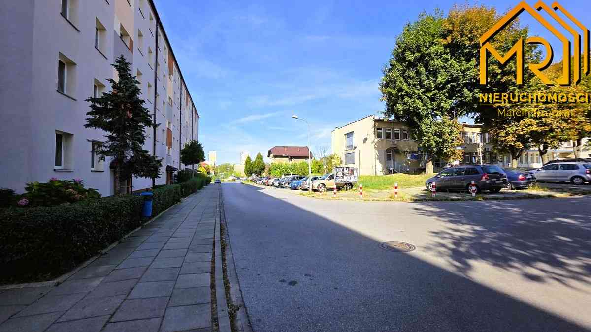 Kawalerka niespełna 20 m² do kapitalnego remontu - zdjęcie 11