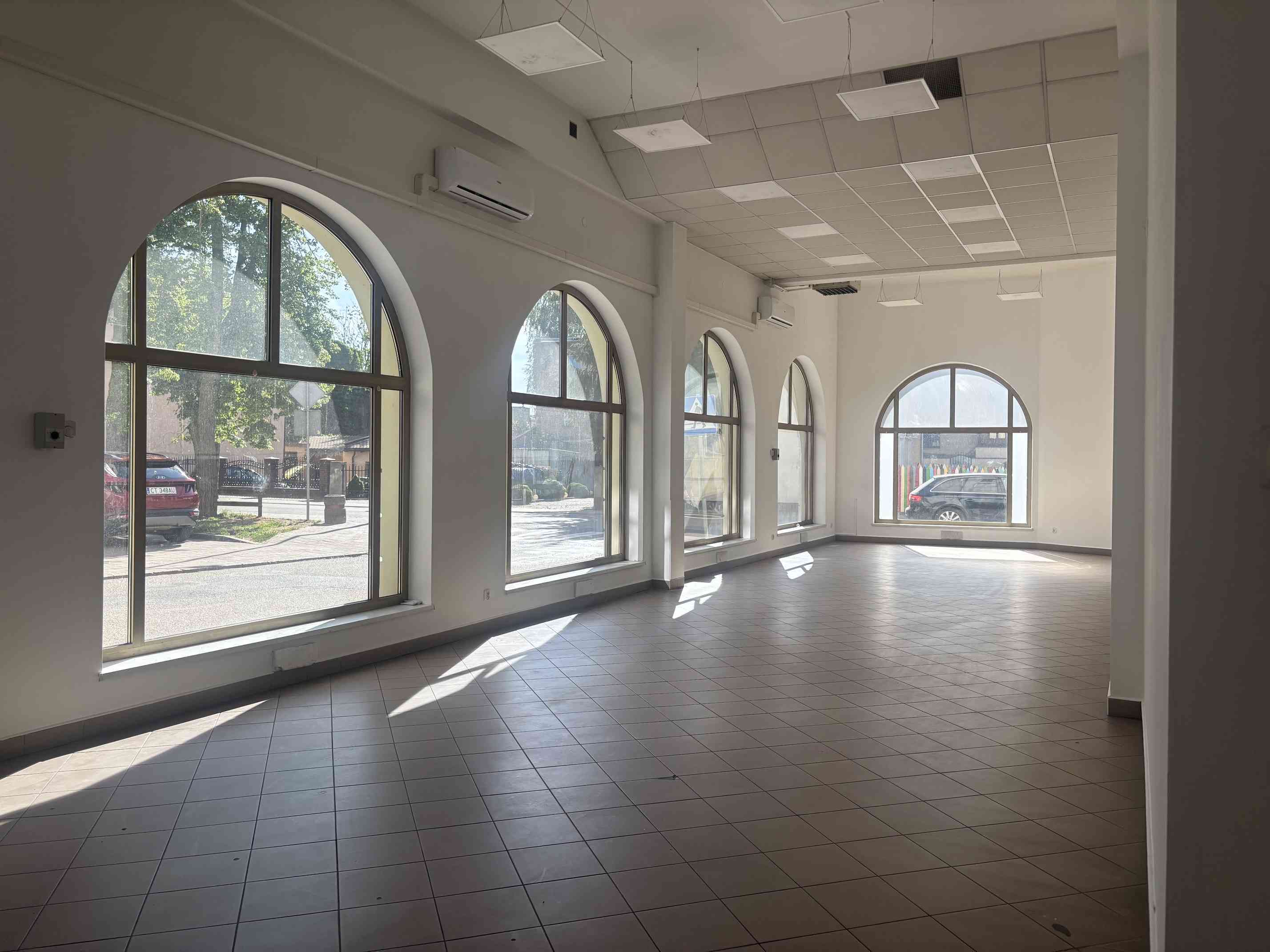 Lokal usługowy z witryną i klimatyzacją, 117 m², Brodnica - zdjęcie 9