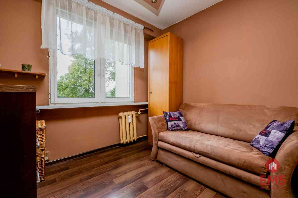 Duże mieszkanie na pierwszym piętrze. - zdjęcie 9