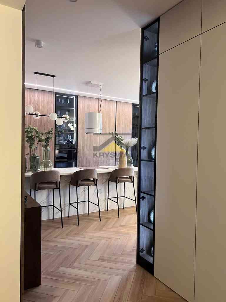 Apartament 93,5 m² z ogródkiem i 2 miejscami post. - zdjęcie 2