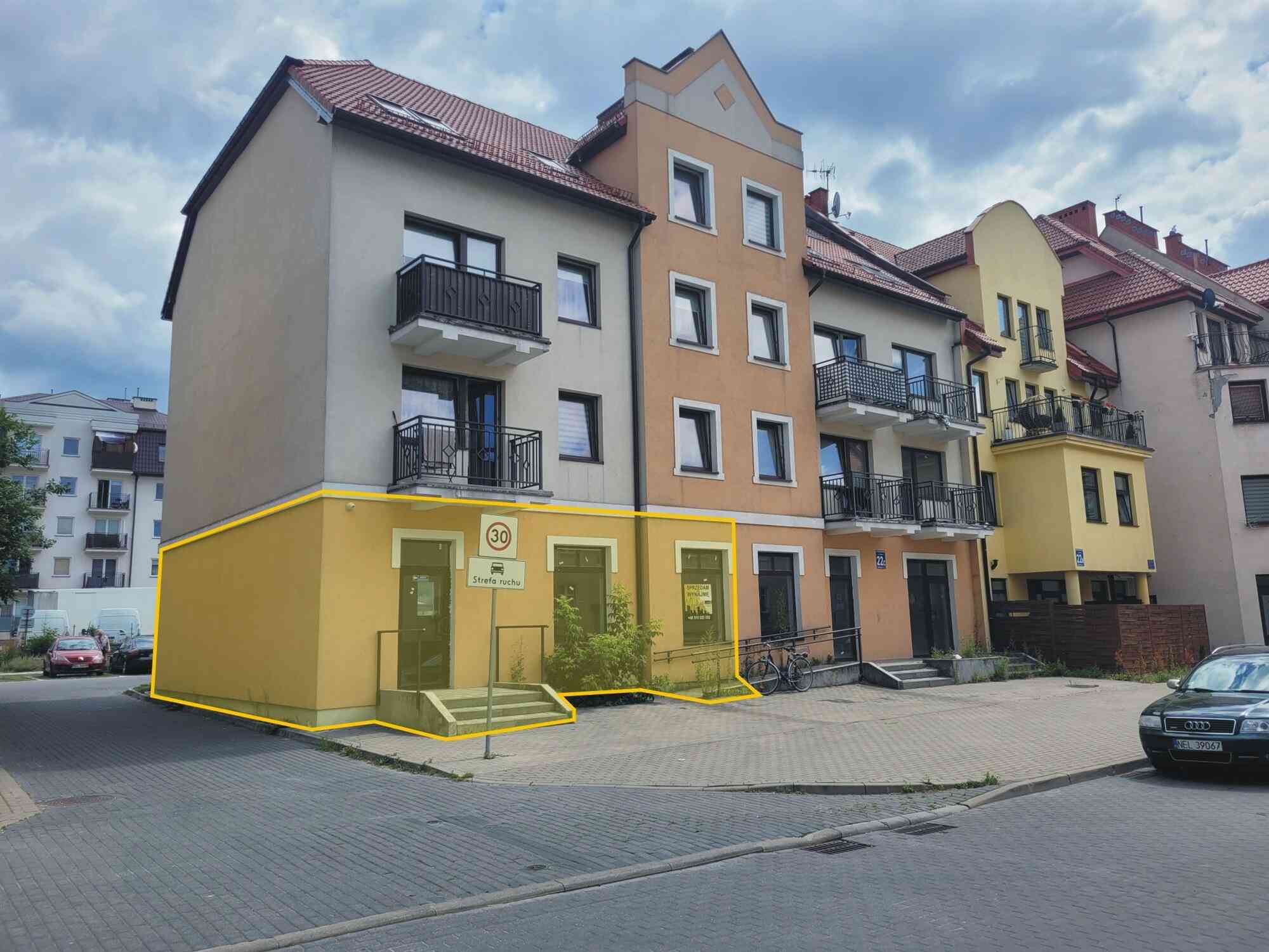Dwupoziomowy lokal w centrum Ełku - zdjęcie 2