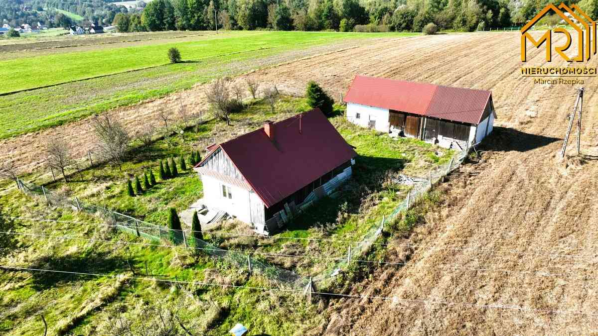 Urokliwy dom na dużej działce w powiecie brzeskim - zdjęcie 11