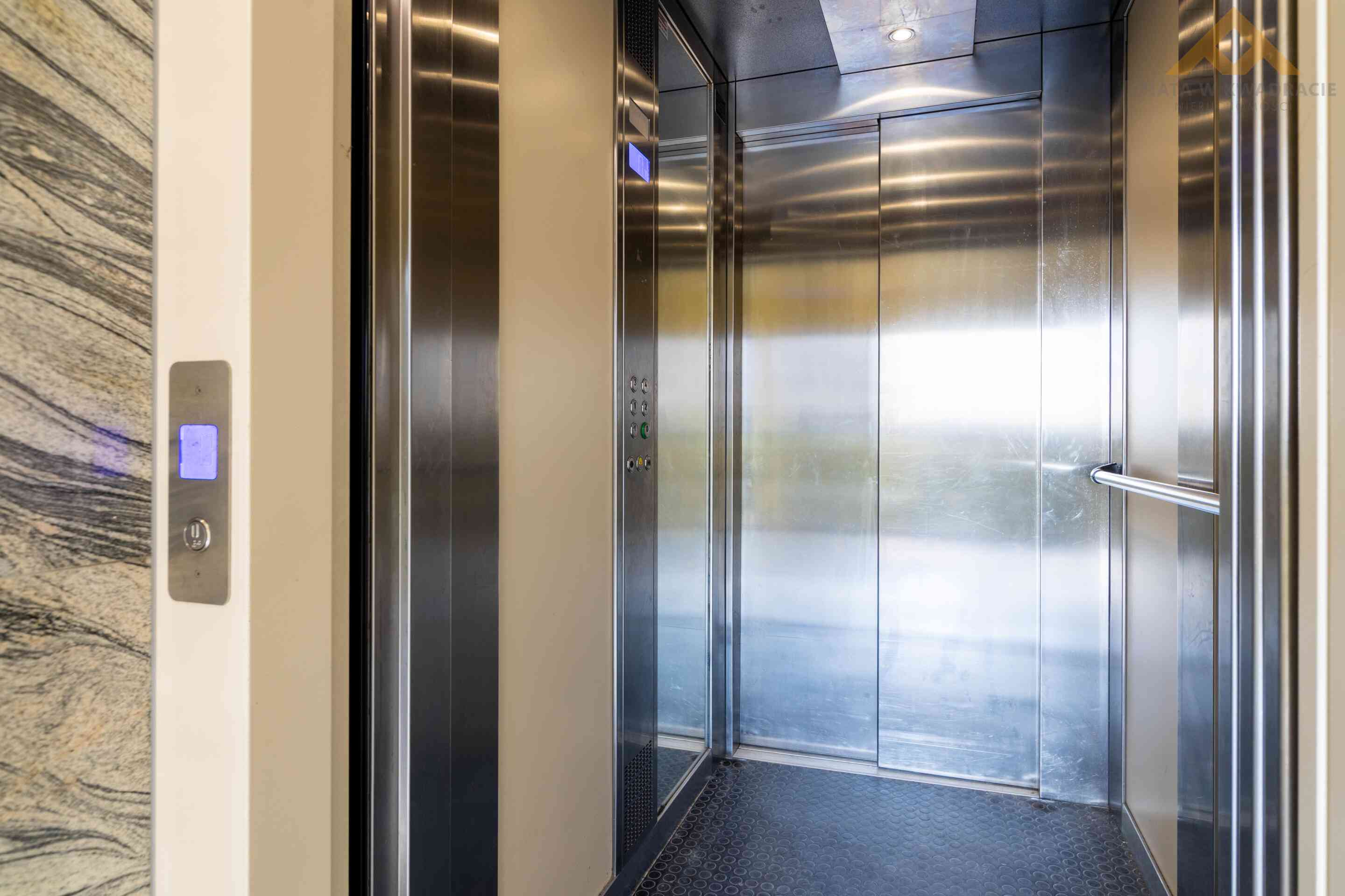 Barczewo: 104 m², 2 poziomy, taras, 2 łazienki | Czynsz tylko 530 zł! | Od ręki! - zdjęcie 13