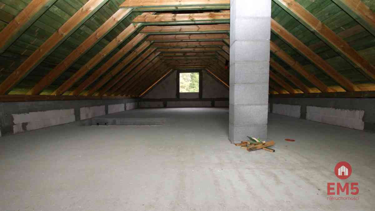 Dom w otoczeniu lasu | działka 2400 m² - zdjęcie 10